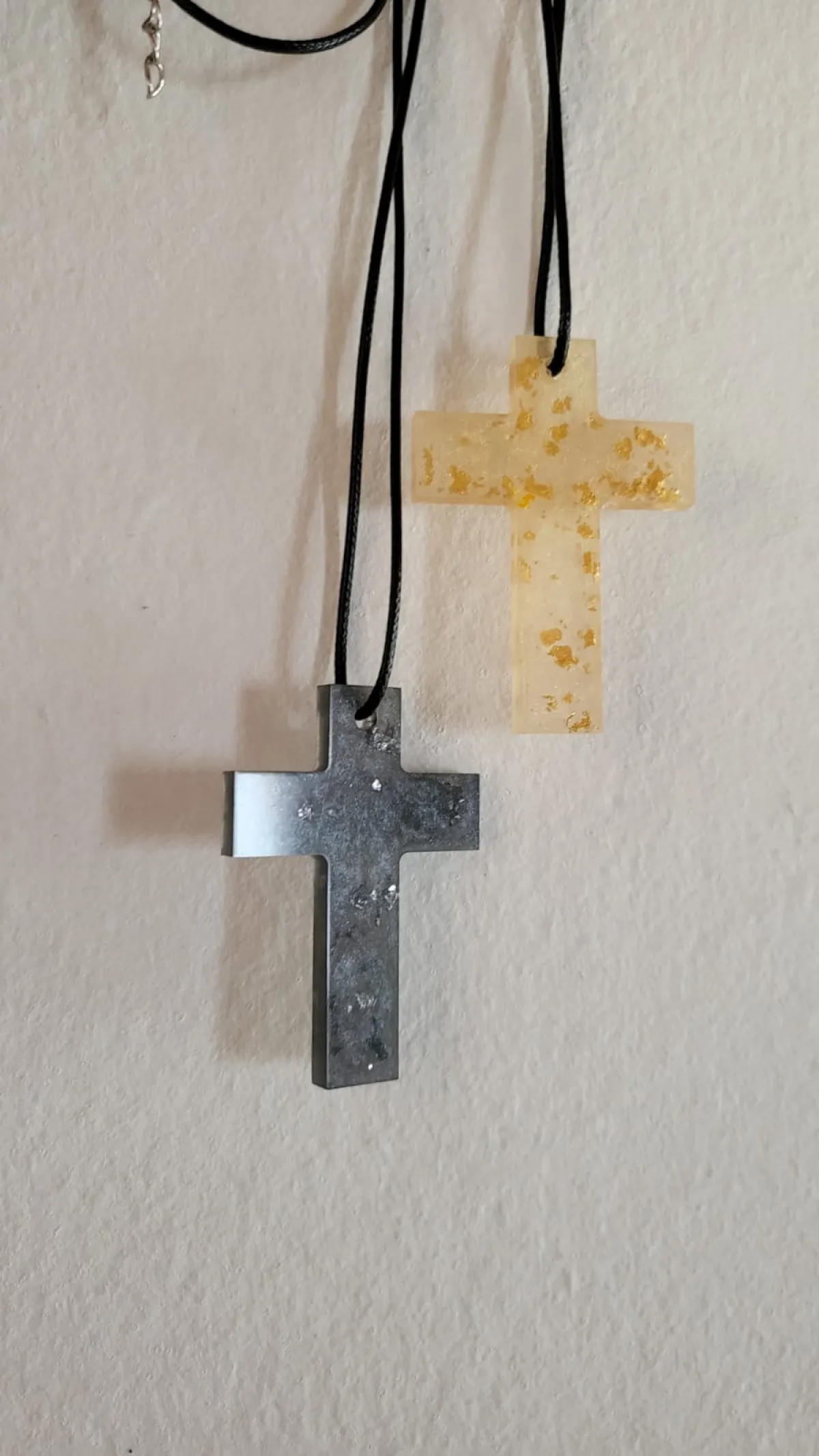 Cruces en resina