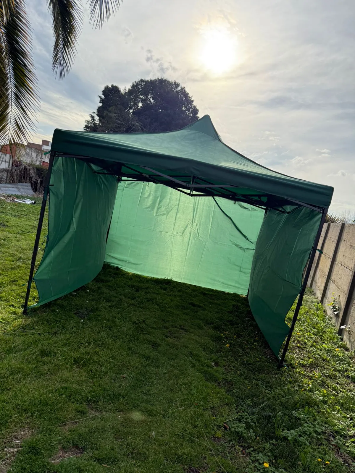 Gazebo con paredes