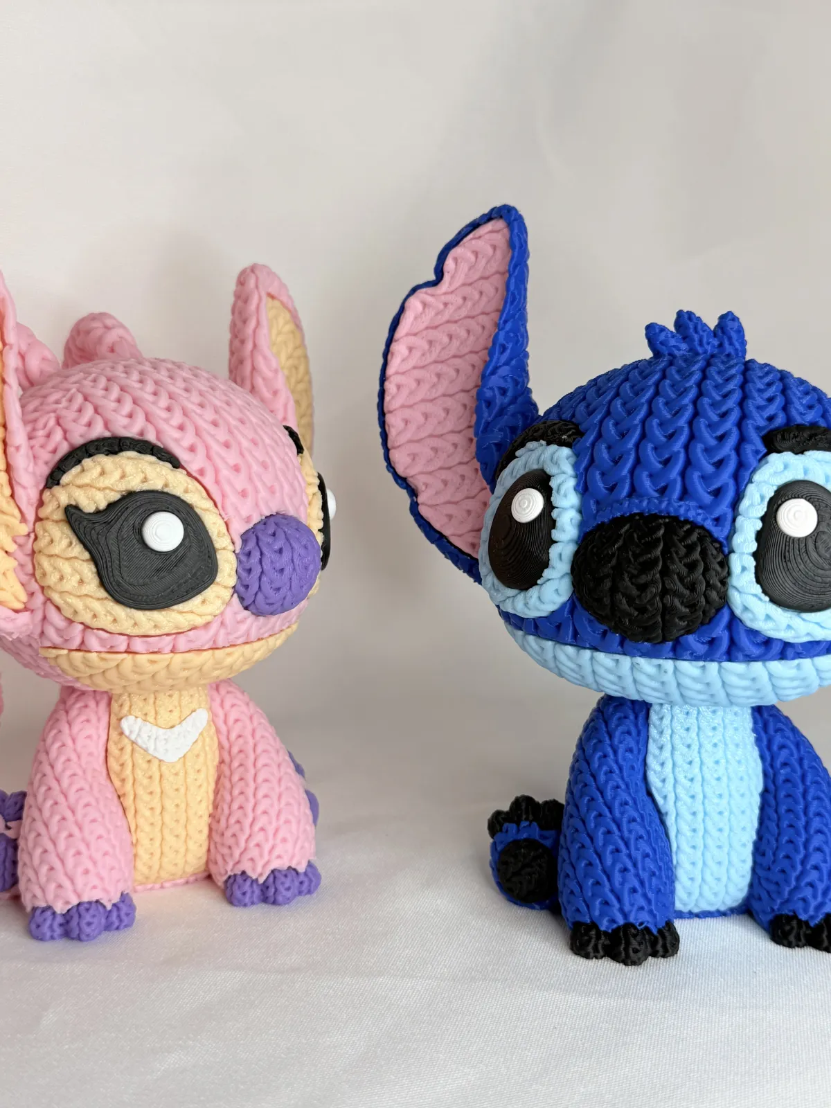 Figura al estilo crochet de stich y agatta (x1)