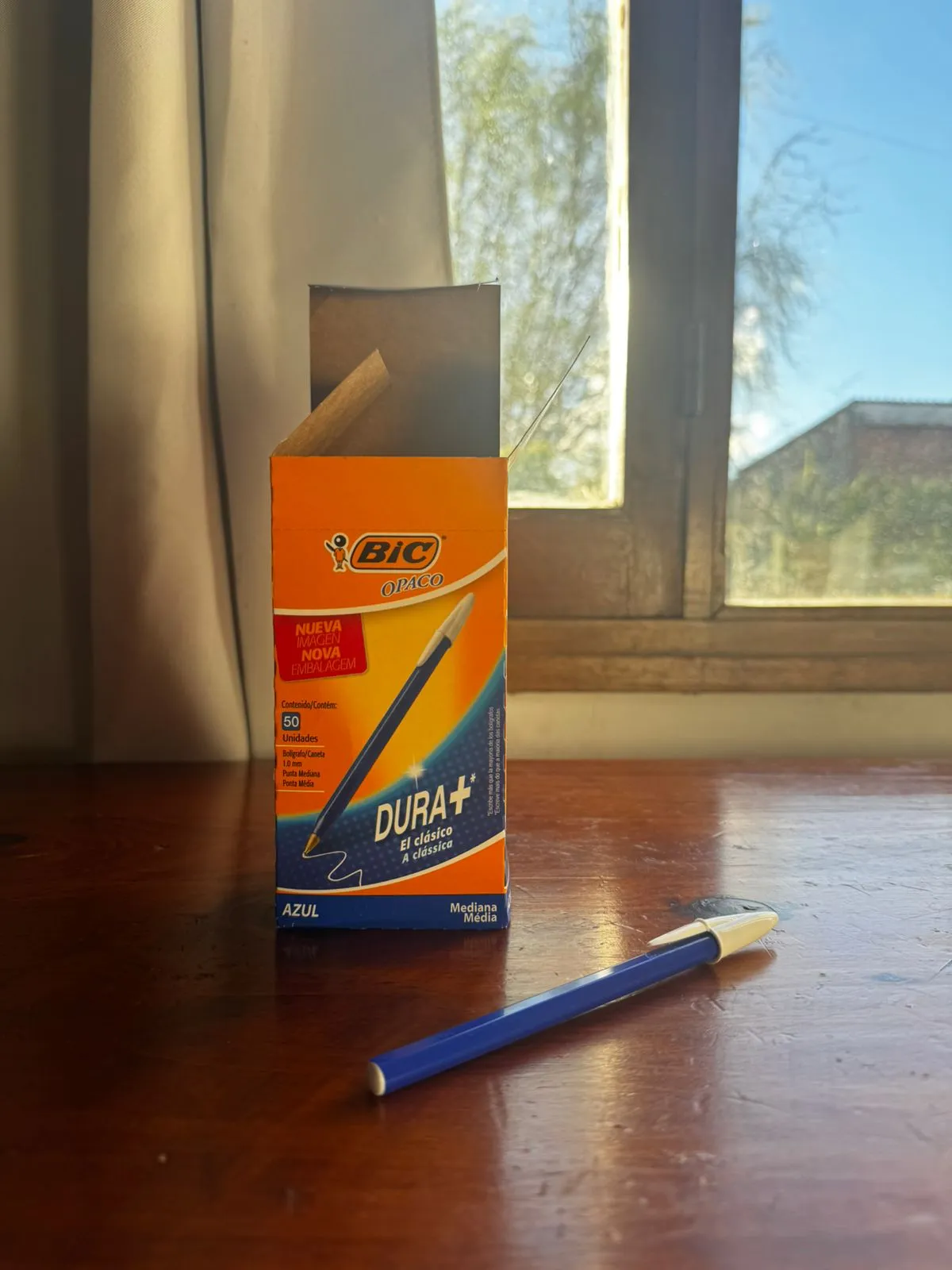 Caja de lapicera Bic trazo grueso